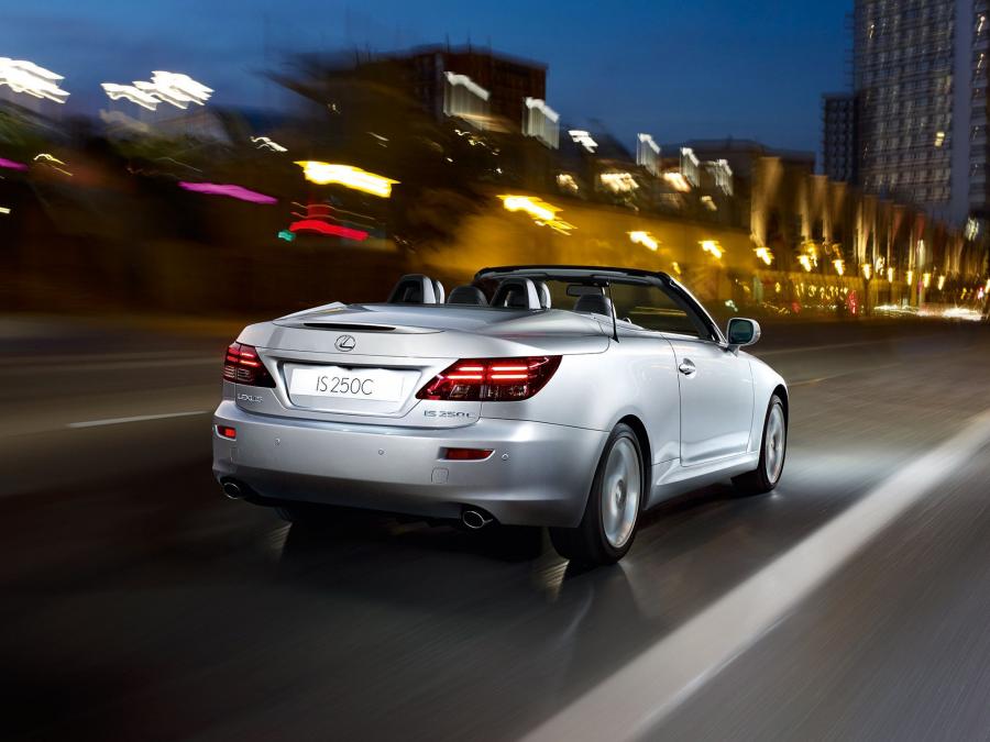  Lexus IS250C 2010 года  (EU) (фото 13 из 23)